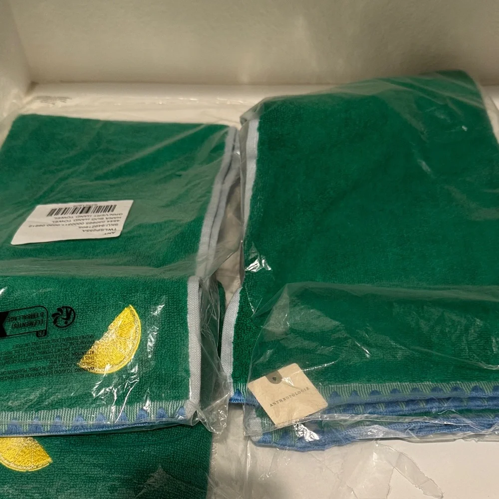 Anthropologie Green Towels w Icon Lemon or Sun or Wave